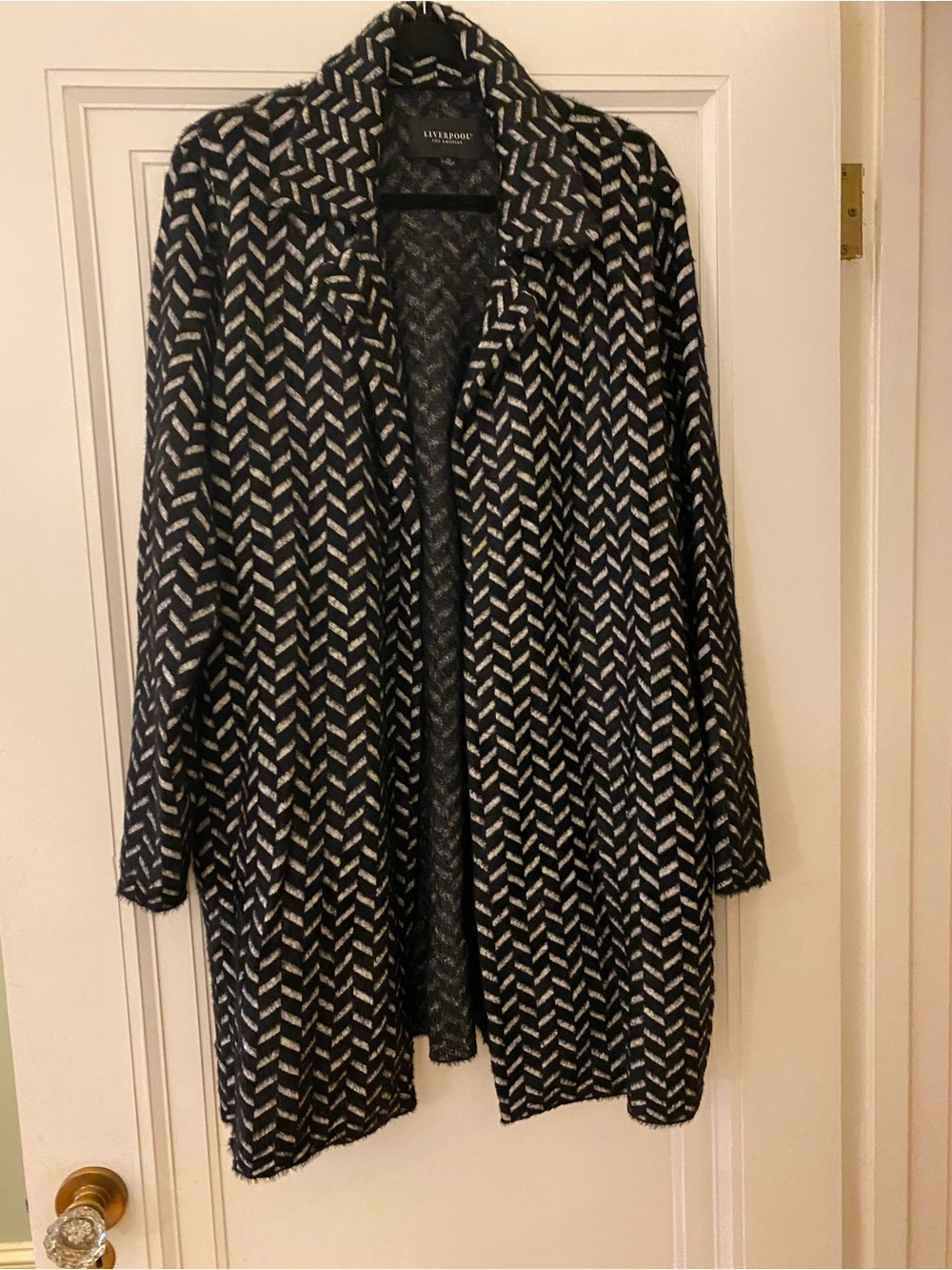 Liverpool la brand long jacket. Euc. Fits true to size.